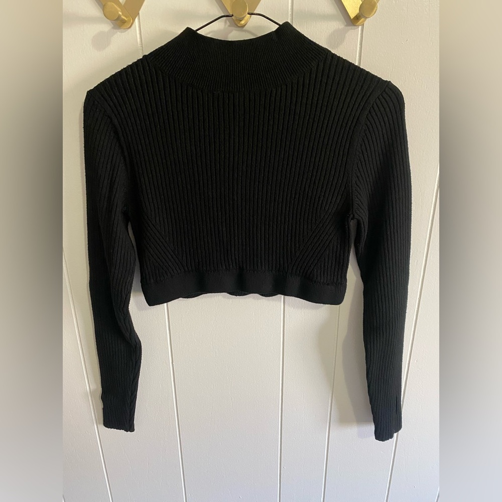Wild Fable Black Ribbed Stretchy Sweater size Medium